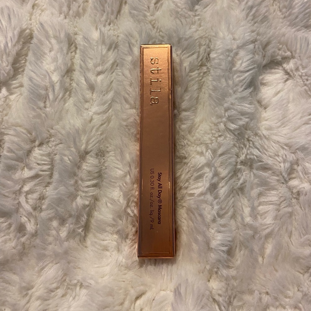 Stila Stay all Day Mascara - Picture 2 of 3